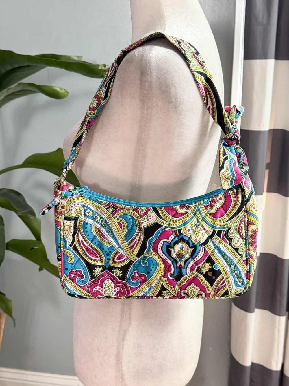 Vintage Y2K Vera Bradley Paisley Quilted Shoulder Bag – Excellent Condition